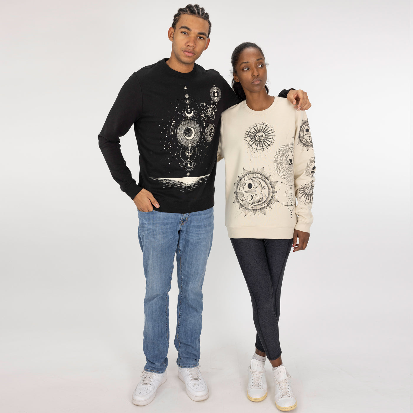 Graphic Wraparound Crewneck Pullover Sweatshirt - Oatmeal / Celestial