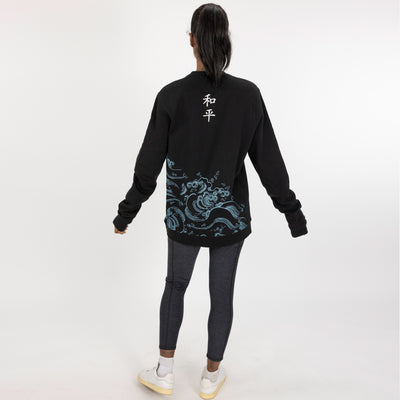 Graphic Wraparound Crewneck Pullover Sweatshirt - Black / Cranes And Waves