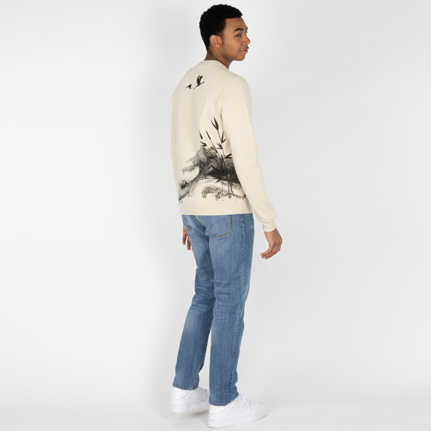 Graphic Wraparound Crewneck Pullover Sweatshirt - Oatmeal / Asian