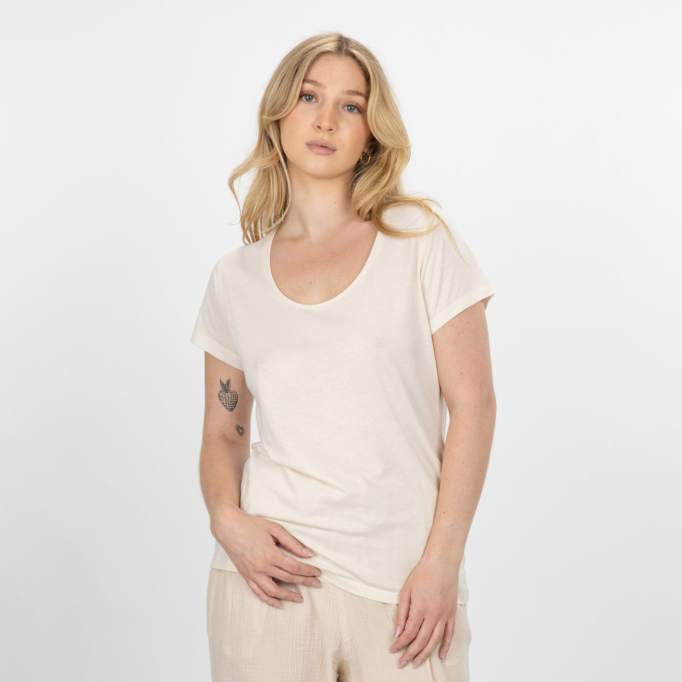 Womens Scoop Neck Tee - Tofu