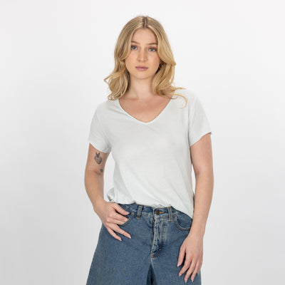 Womens V-neck Raw Edge Tee - Murmur